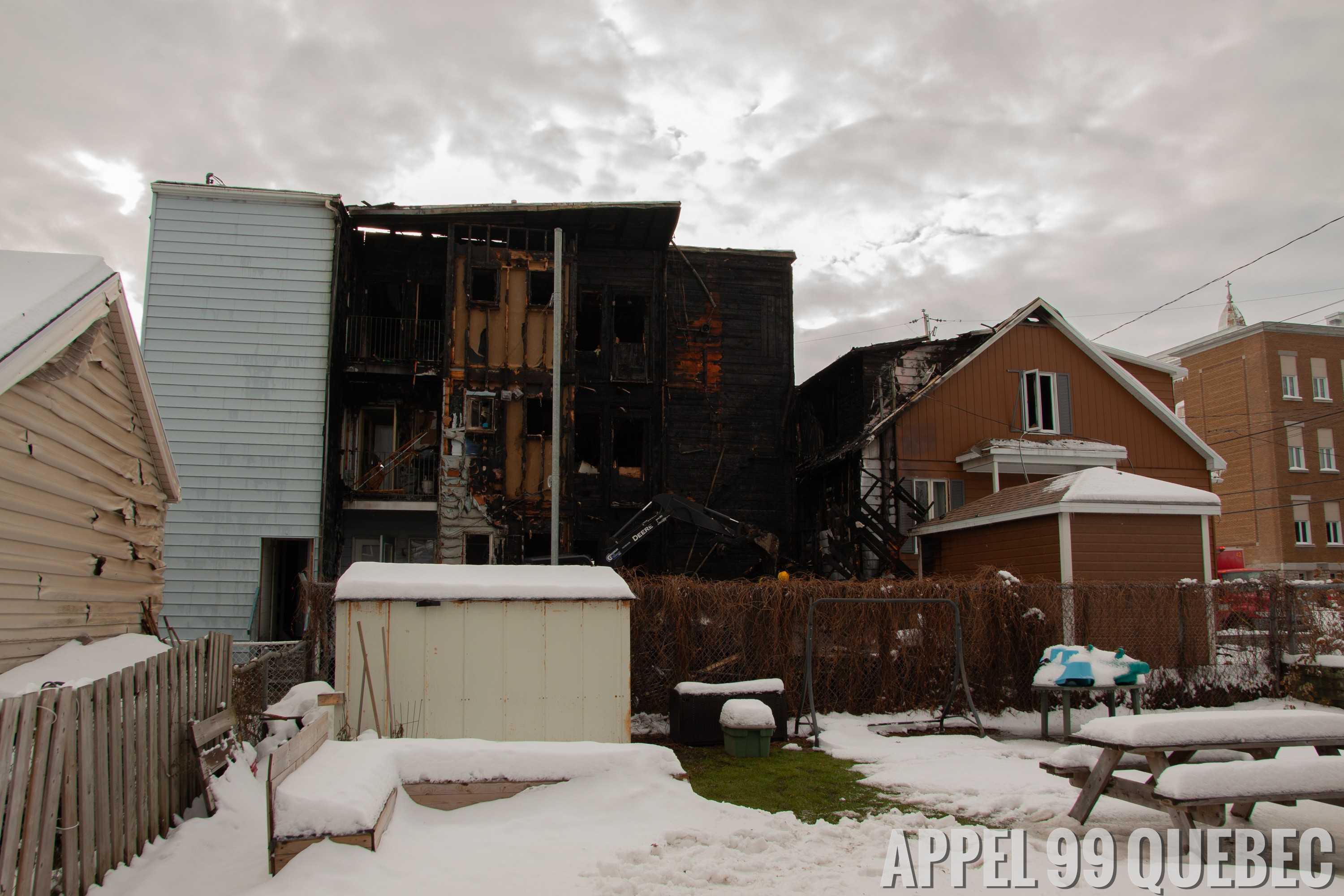 Photos prises le lendemain de l'incendie.