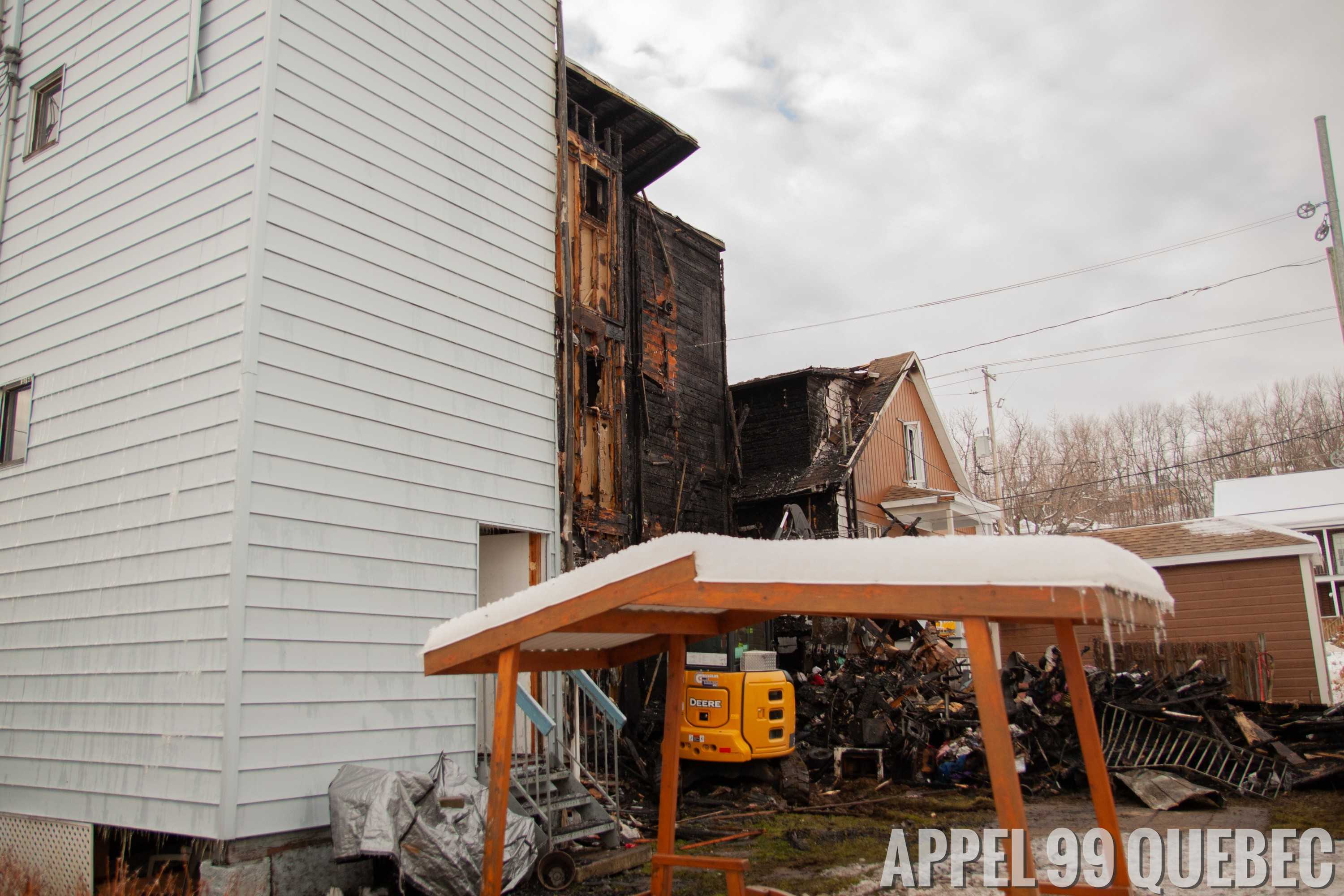 Photos prises le lendemain de l'incendie.